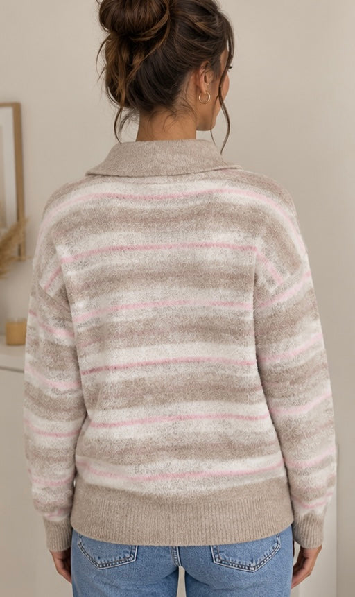 Pull rayé à col polo boutonné – Beige, écru et rose