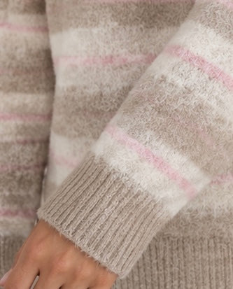 Pull rayé à col polo boutonné – Beige, écru et rose