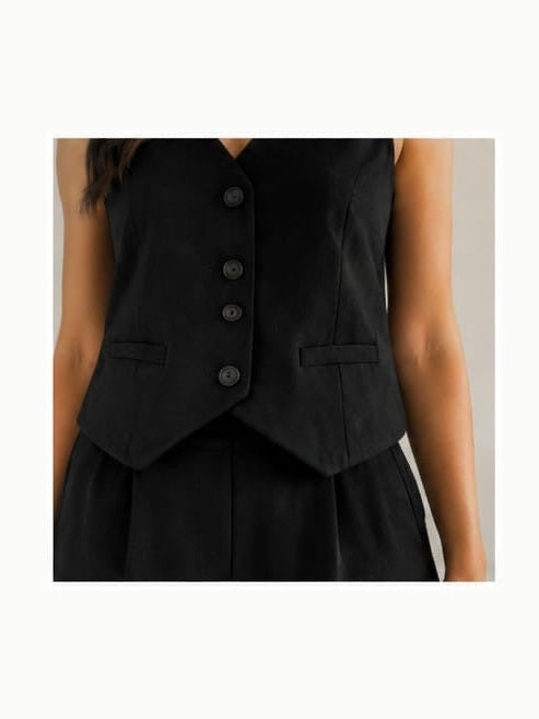 Ensemble en lin noir - portrait gilet